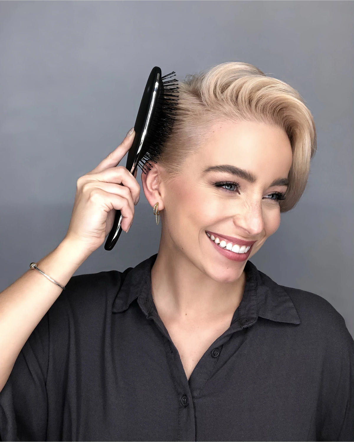 Framar Black To the Future Detangle Brush