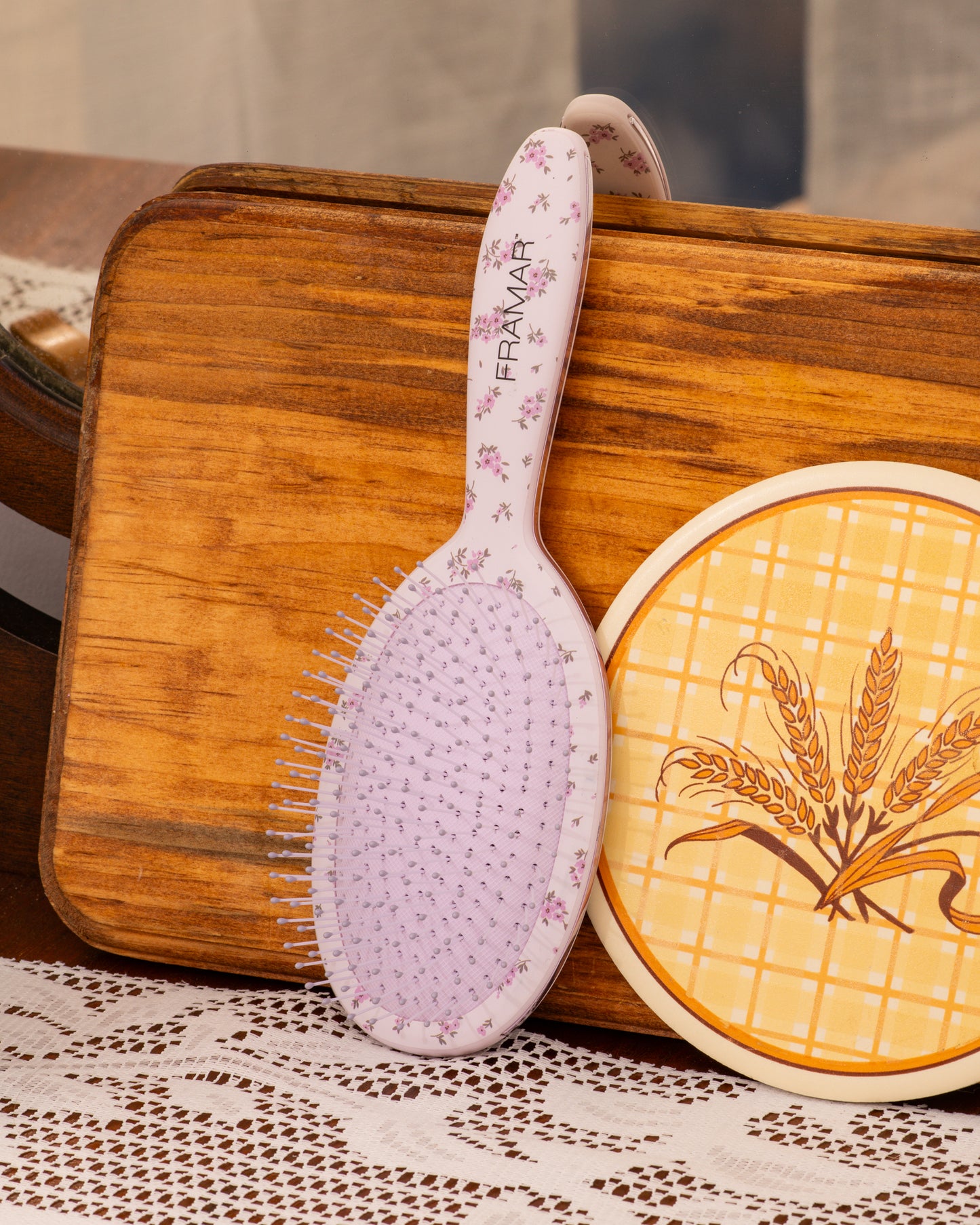 Framar Country Charm Detangle Hair Brush - Meadow