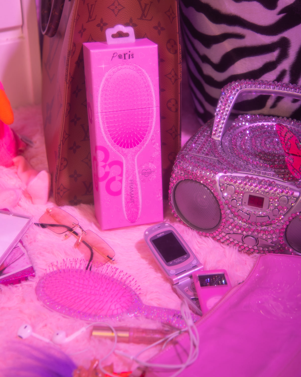 Framar Y2K Detangle Brush - Paris (Limited Edition)